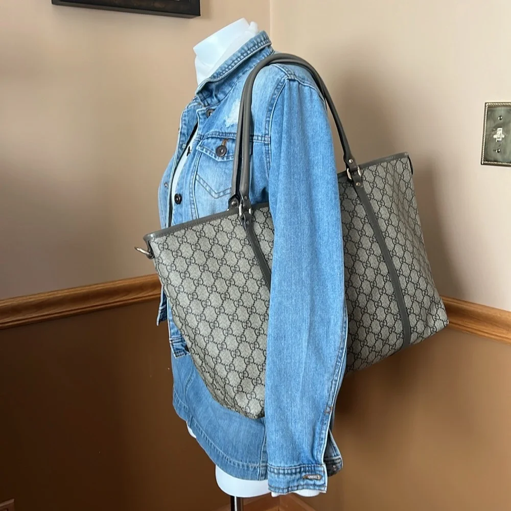 A 409- 💯 % authentic Gucci shoulder bag - Picture 2 of 16
